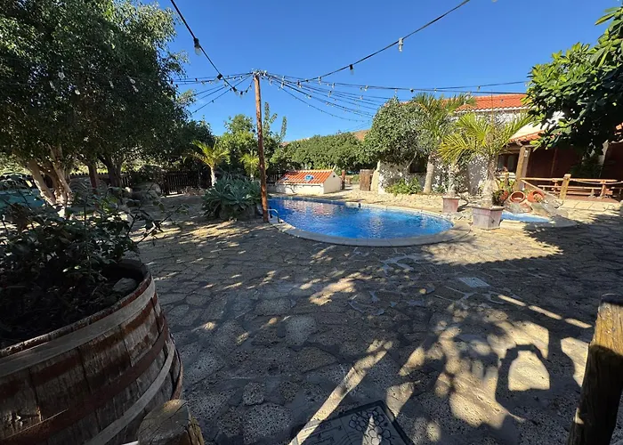 Casa Mercedes * El Río