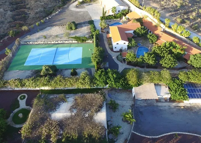 Casa Mercedes * El Río